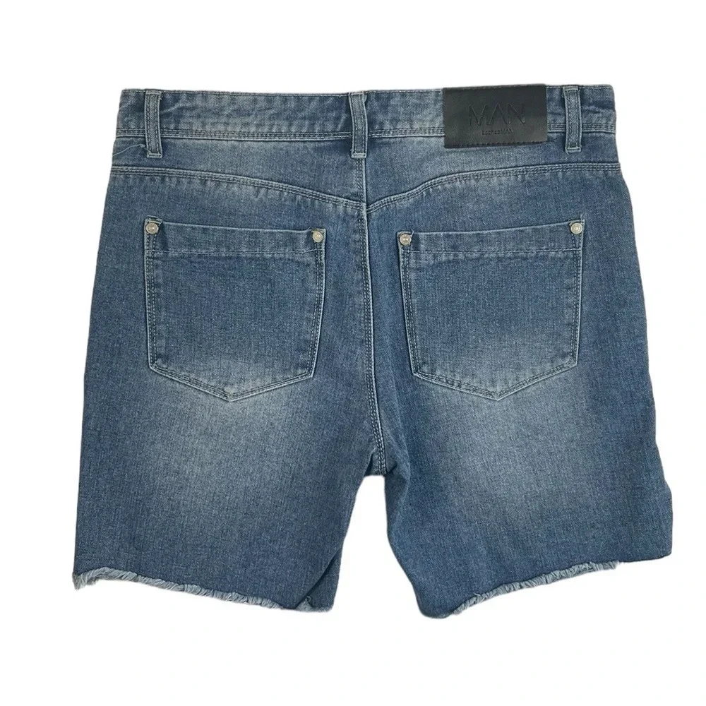 SH753 Men’s Boohoo Man Stretch Distressed Denim Jean Shorts 32